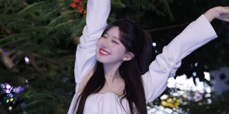 简易版域名出售单页停靠页HTML源码